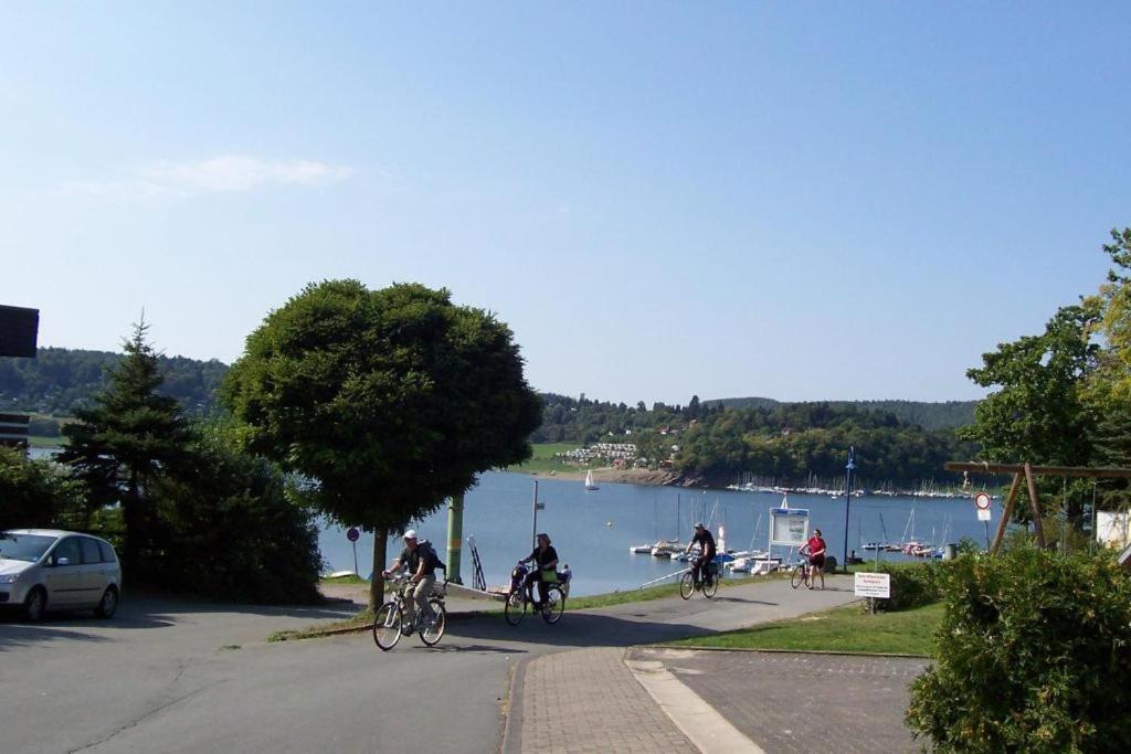 Helle 93m2 FeWo mit 2 Schlafzimmern am Edersee Scheid  Exterior foto