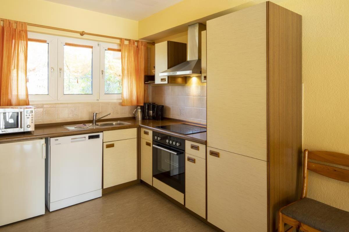 Helle 93m2 FeWo mit 2 Schlafzimmern am Edersee Scheid  Exterior foto